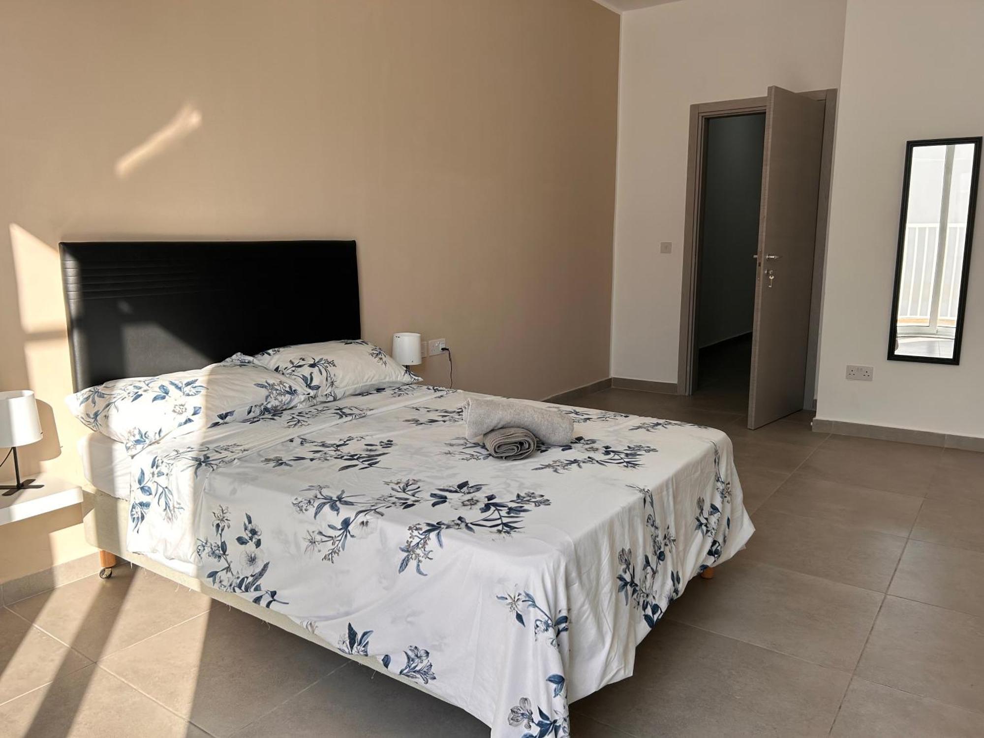 Qawra Penthouse 4Person Ac+Wifi Apartment เซนต์พอลส์เบย์ ภายนอก รูปภาพ