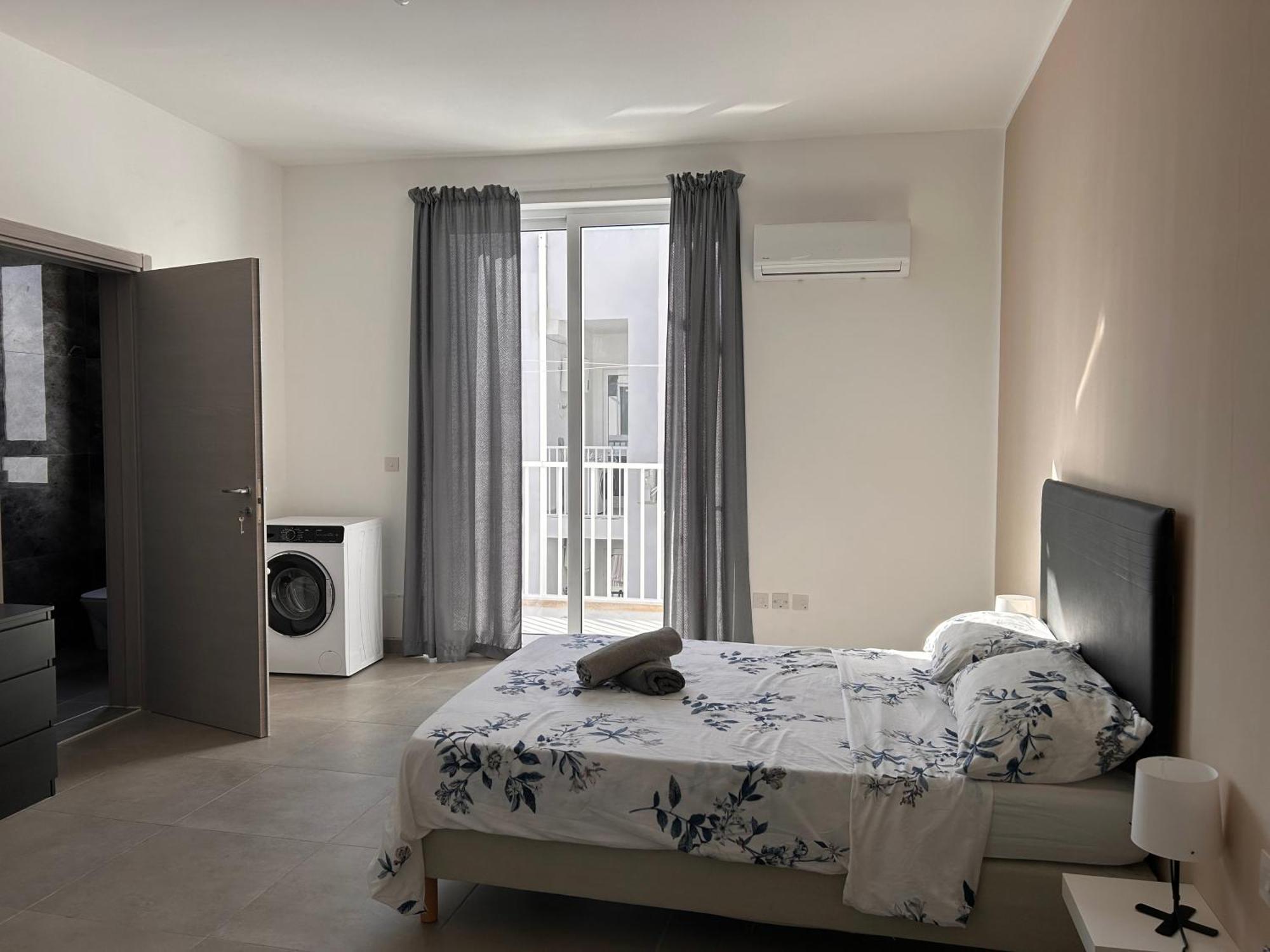 Qawra Penthouse 4Person Ac+Wifi Apartment เซนต์พอลส์เบย์ ภายนอก รูปภาพ